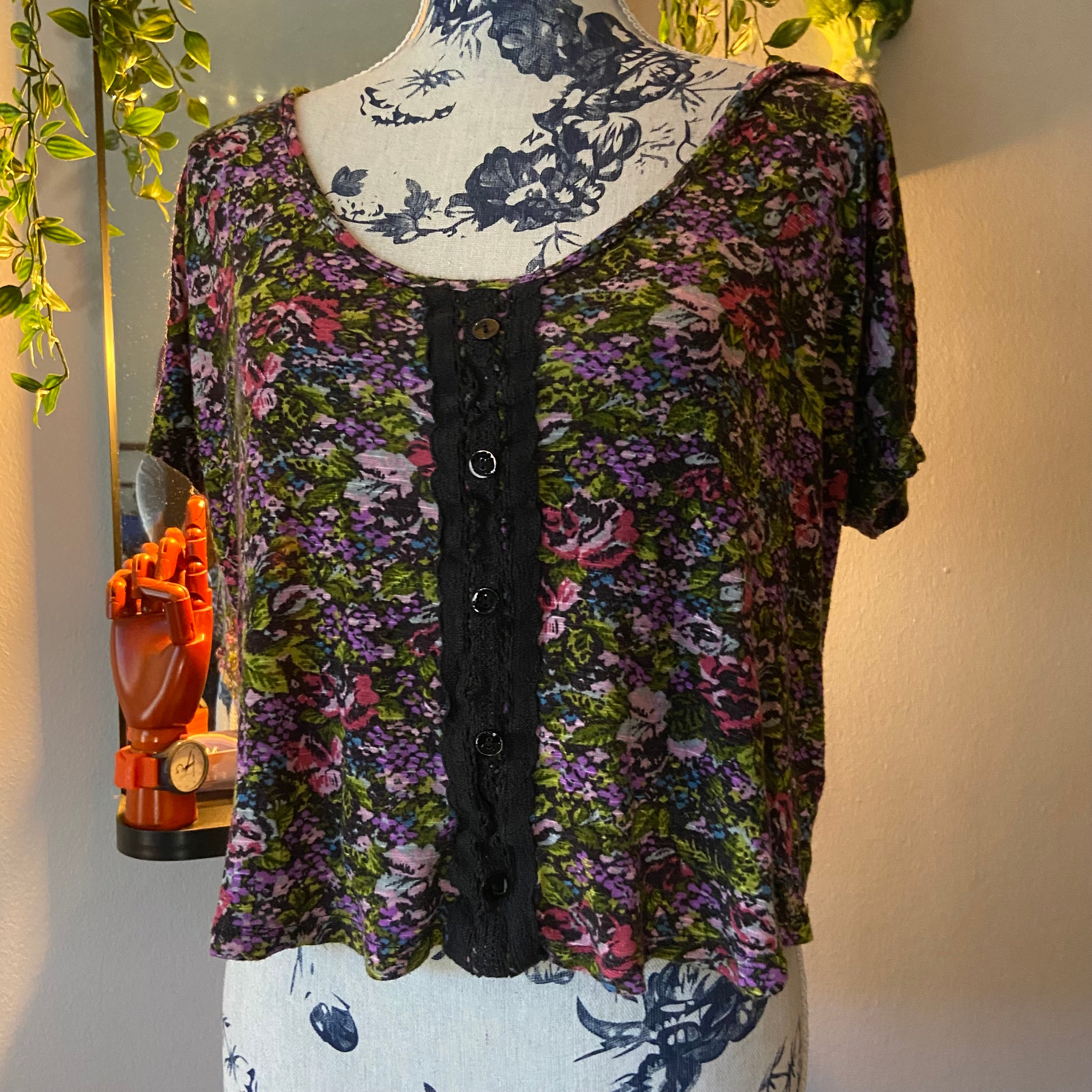 Floral Blouse with Buttons Detail