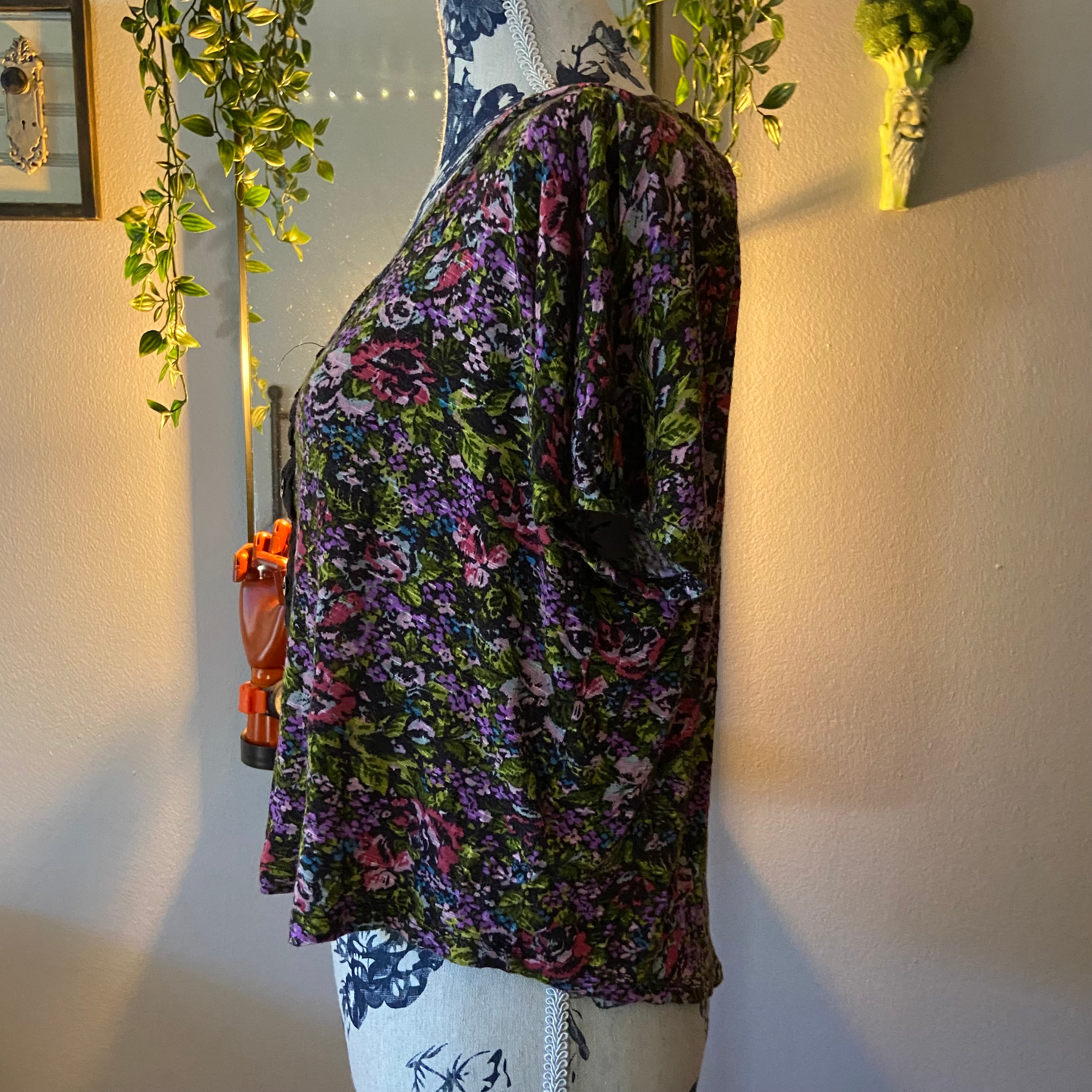 Floral Blouse with Buttons Detail